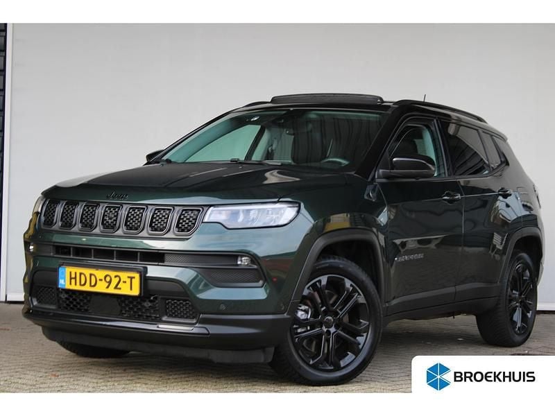Groen Gebruikt 2025 Jeep Compass North SUV | € 37.895 - Afbeelding 1/4