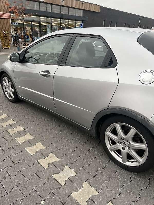 Occasion Honda Civic Comfort 140 PK (102 kW) 2009 Zilver Hatchback