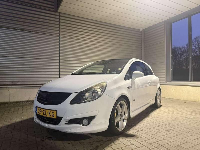 Occasion Opel Corsa Cosmo 90 PK (66 kW) 2008 Wit MPV
