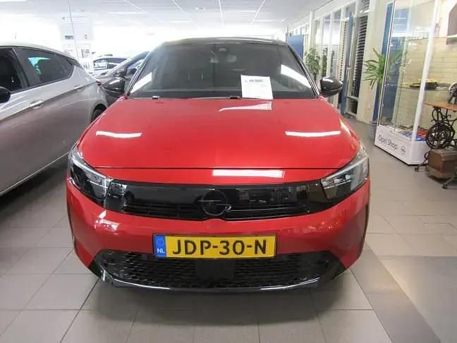 Occasion Opel Corsa 101 PK (74 kW) 2024 Rood Hatchback