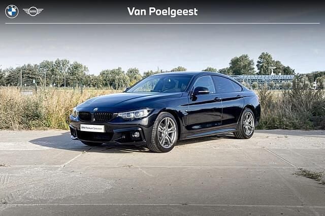 Saphirschwarz metallic (zwart metallic) Gebruikt 2021 BMW 418 Executive Coupé | € 29.900 (Eerlijke prijs) - Afbeelding 1/4