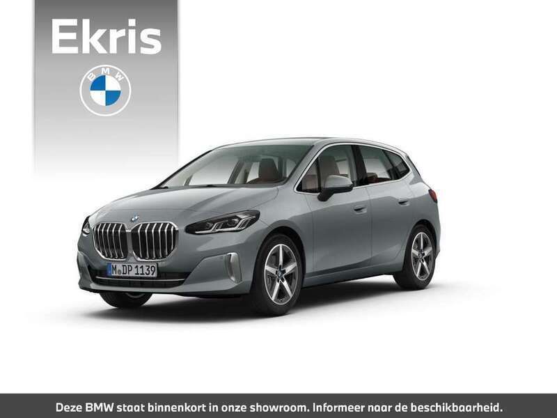 Grijs Nieuw 2025 BMW 218 Active Tourer Luxury Line MPV | € 57.274 - Afbeelding 1/4