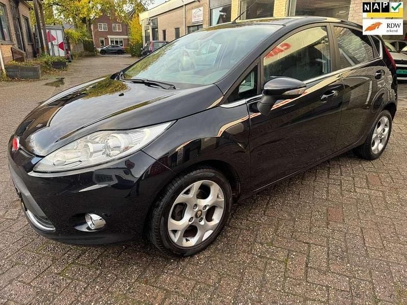 Zwart Gebruikt 2009 Ford Fiesta Titanium Hatchback | € 2.900 (Super prijs) - Afbeelding 1/4
