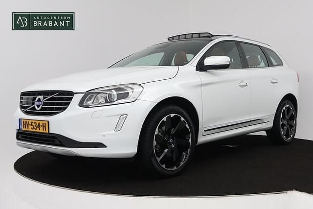 Wit Gebruikt 2016 Volvo XC60 R-Design SUV | € 22.945 (Super prijs) - Afbeelding 1/4