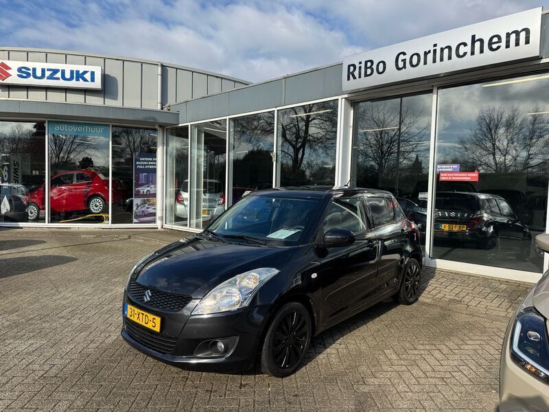 Zwart Gebruikt 2012 Suzuki Swift Exclusive Hatchback | € 8.950 (Iets duurder) - Afbeelding 1/4