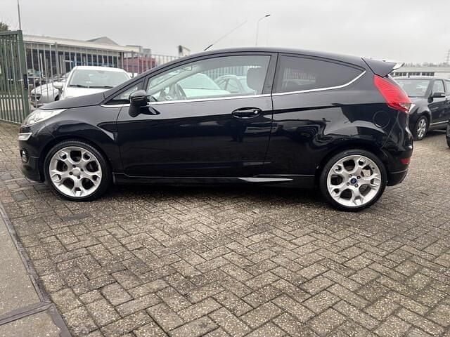 Occasion Ford Fiesta Ghia 120 PK (88 kW) 2011 Zwart (metallic) Hatchback