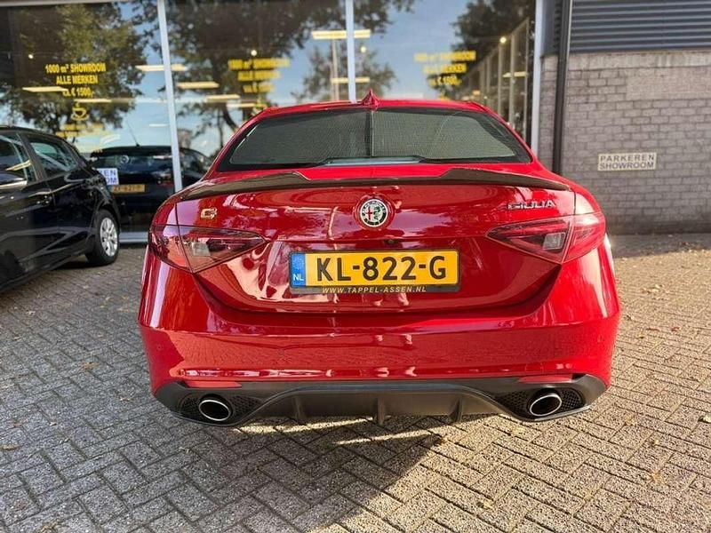 Occasion Alfa Romeo Giulia Super 150 PK (110 kW) 2016 Rood Sedan