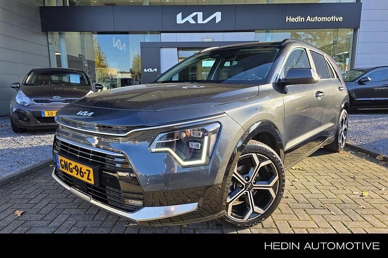 Grijs Gebruikt 2024 Kia Niro SUV | € 33.995 (Eerlijke prijs) - Afbeelding 1/2