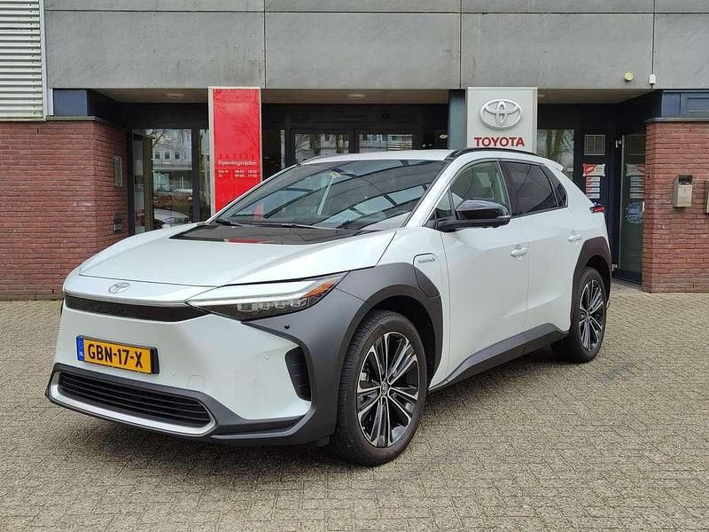 Wit Gebruikt 2024 Toyota bZ4X Premium SUV | € 41.930 (Duur) - Afbeelding 1/4