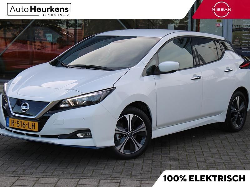 Occasion Nissan Leaf N-Connecta 100 kW (136 PK) 2022 Wit Hatchback