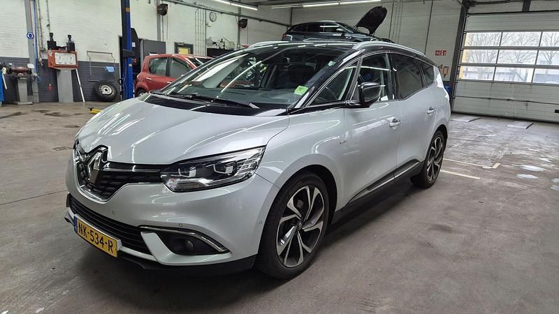 Grijs Gebruikt 2017 Renault Grand Scénic IV Bose Edition MPV | € 12.840 (Goede deal) - Afbeelding 1/3