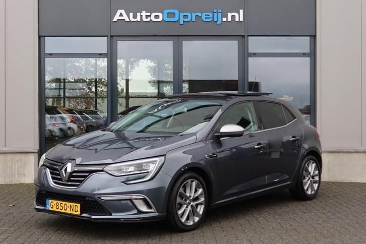 Grijs Occasion 2019 Renault Mégane GT Line GT-Line Hatchback | € 16.495 (Eerlijke prijs) - Afbeelding 1/4