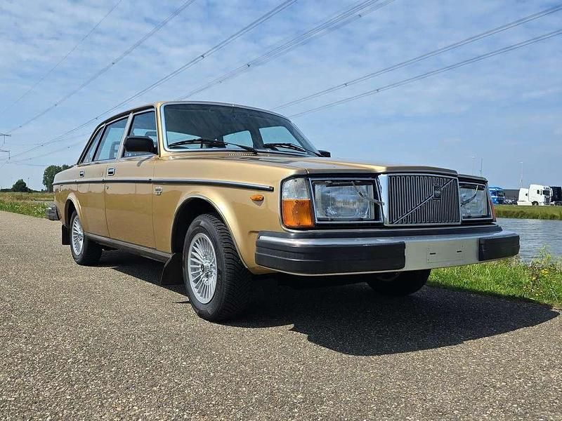 Brons Gebruikt 1979 Volvo 264 Sedan | € 24.950 - Afbeelding 1/4