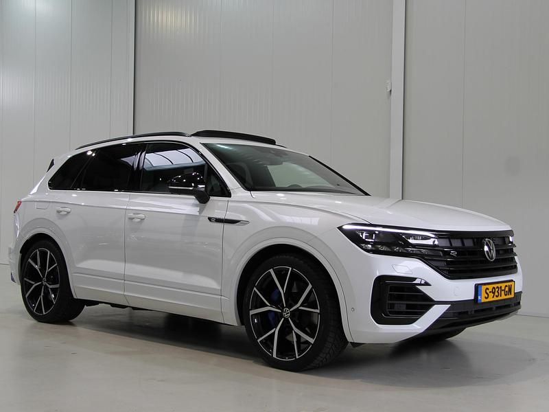 Wit Gebruikt 2021 VW Touareg R SUV | € 77.895 - Afbeelding 1/4