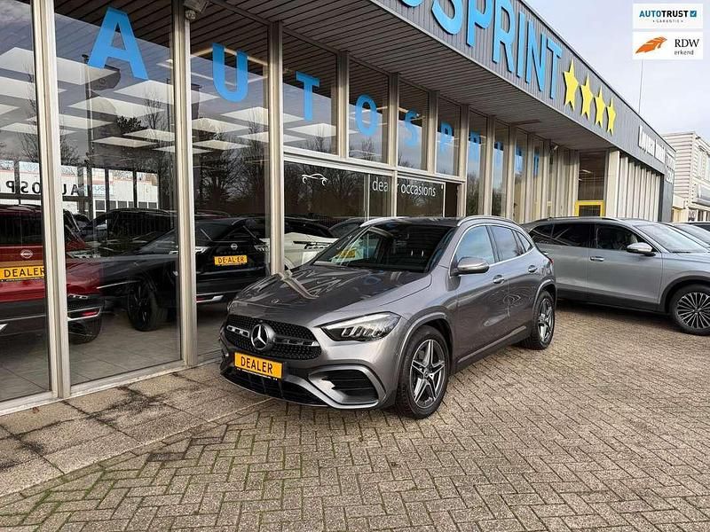 Occasion Mercedes GLA200 AMG line 163 PK (119 kW) 2024 Grijs SUV