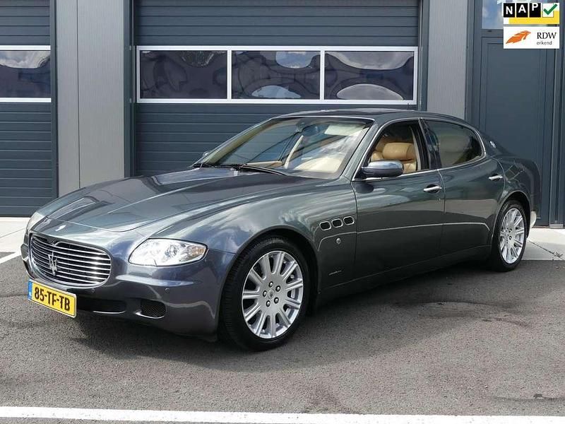 Grijs Gebruikt 2004 Maserati Quattroporte Sedan | € 17.300 (Eerlijke prijs) - Afbeelding 1/4