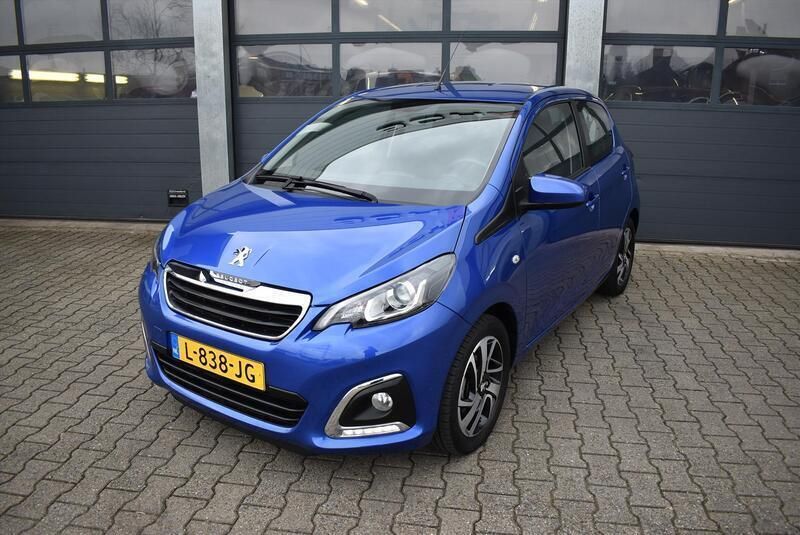 Blauw Gebruikt 2021 Peugeot 108 Allure Hatchback | € 13.430 (Iets duurder) - Afbeelding 1/4