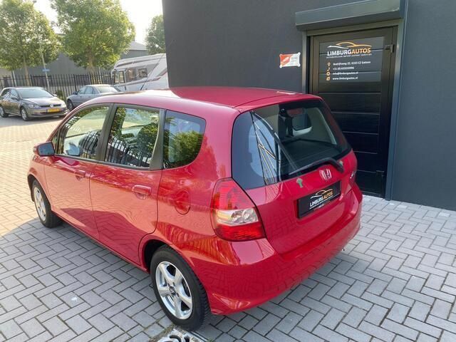 Occasion Honda Jazz 83 PK (61 kW) 2008 Rood Hatchback