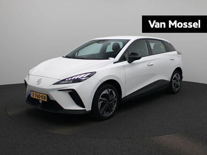 Wit Gebruikt 2023 MG MG4 EV Hatchback | € 19.995 (Eerlijke prijs) - Afbeelding 1/4