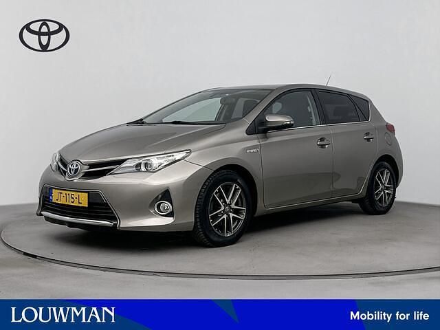 Grijs metallic Occasion 2015 Toyota Auris Limited Hatchback | € 12.695 (Eerlijke prijs) - Afbeelding 1/4