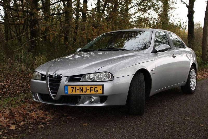 Grijs Gebruikt 2003 Alfa Romeo 156 Progression Sedan | € 1.500 - Afbeelding 1/4