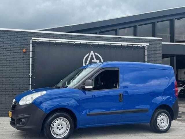 Overige Gebruikt 2015 Opel Combo Edition MPV | € 4.450 (Eerlijke prijs) - Afbeelding 1/4