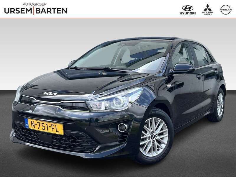 Zwart Gebruikt 2021 Kia Rio Hatchback | € 15.730 (Goede deal) - Afbeelding 1/4