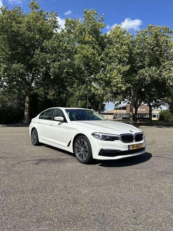 Wit Gebruikt 2018 BMW 530 Executive Sedan | € 25.500 (Super prijs) - Afbeelding 1/4