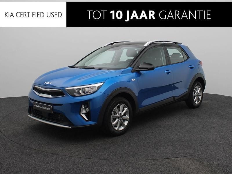 Blauw Gebruikt 2023 Kia Stonic SUV | € 23.940 (Eerlijke prijs) - Afbeelding 1/2
