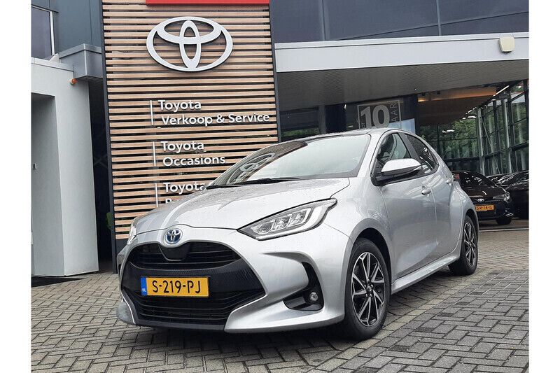 Gebruikt 2023 Toyota Yaris Hybrid | € 22.539 (Super prijs) - Afbeelding 1/1