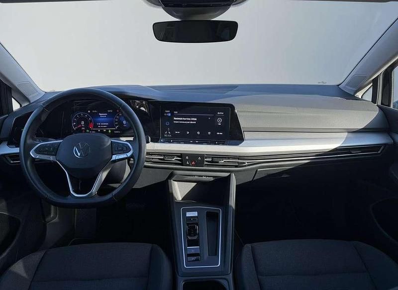 Occasion VW Golf VIII Business 131 PK (96 kW) 2023 Zwart Stationwagen