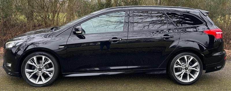 Occasion Ford Focus ST-Line 125 PK (91 kW) 2018 Zwart (metallic) Stationwagen