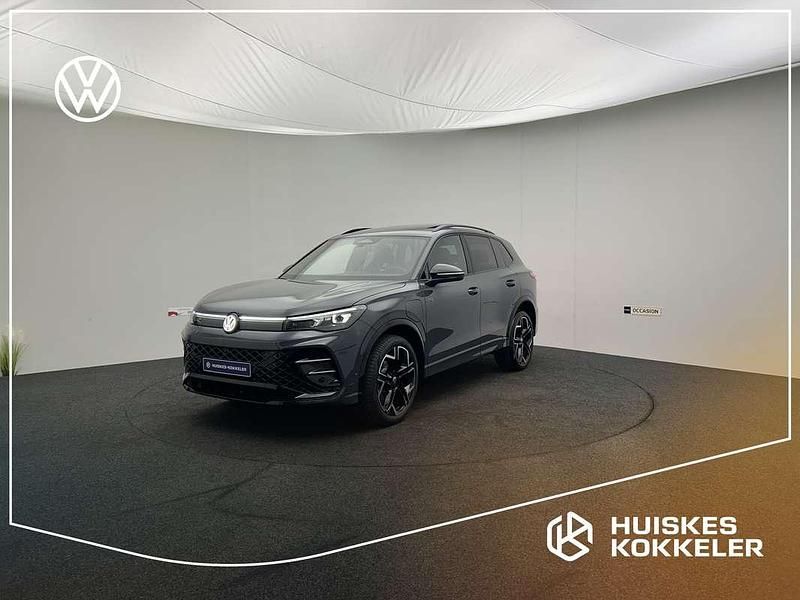 Grijs Nieuw 2025 VW Tiguan R-line Edition SUV | € 57.880 (Eerlijke prijs) - Afbeelding 1/4