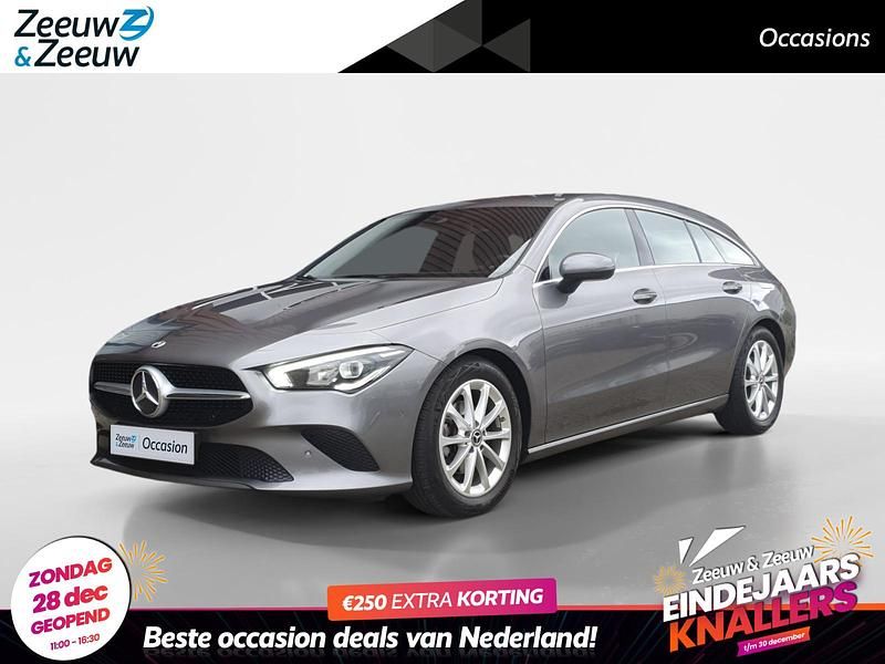 Grijs Gebruikt 2022 Mercedes CLA180 Shooting Brake Business Stationwagen | € 27.335 (Eerlijke prijs) - Afbeelding 1/4