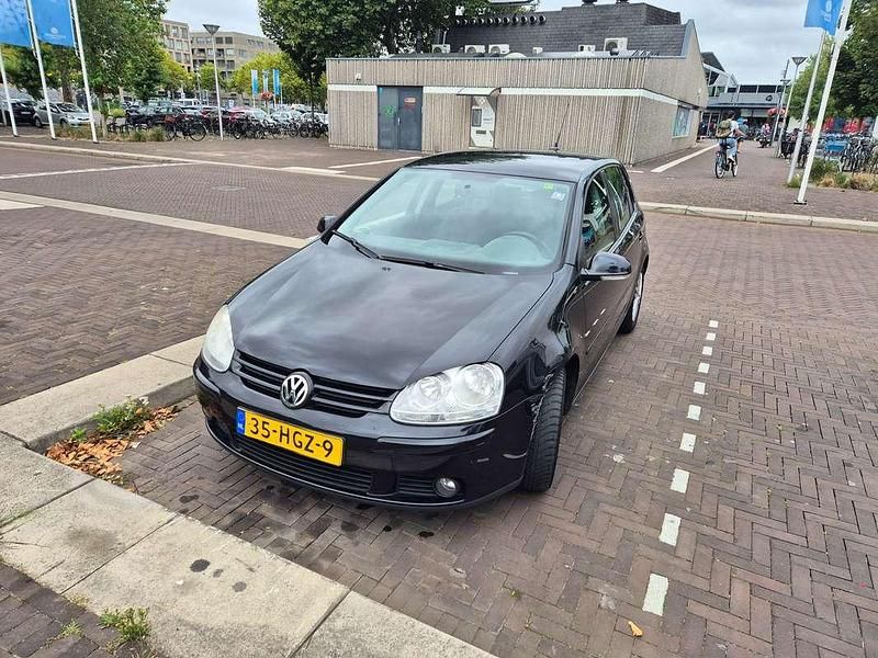 Zwart Gebruikt 2008 VW Golf VI Trendline Hatchback | € 1.800 (Goede deal) - Afbeelding 1/4