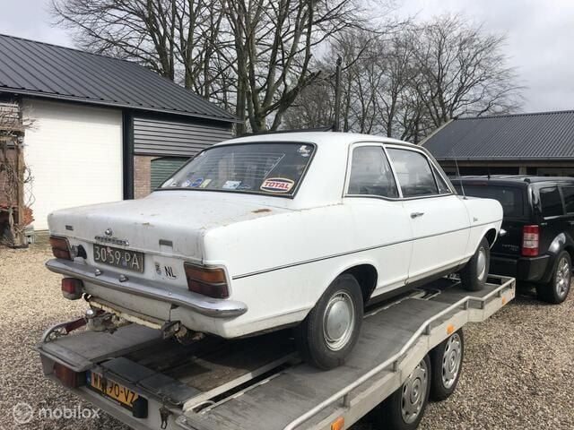 Wit Gebruikt 1970 Vauxhall Viva | € 3.000 - Afbeelding 1/4
