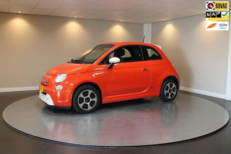 Oranje (metallic) Occasion 2014 Fiat 500e Hatchback | € 8.440 - Afbeelding 1/4