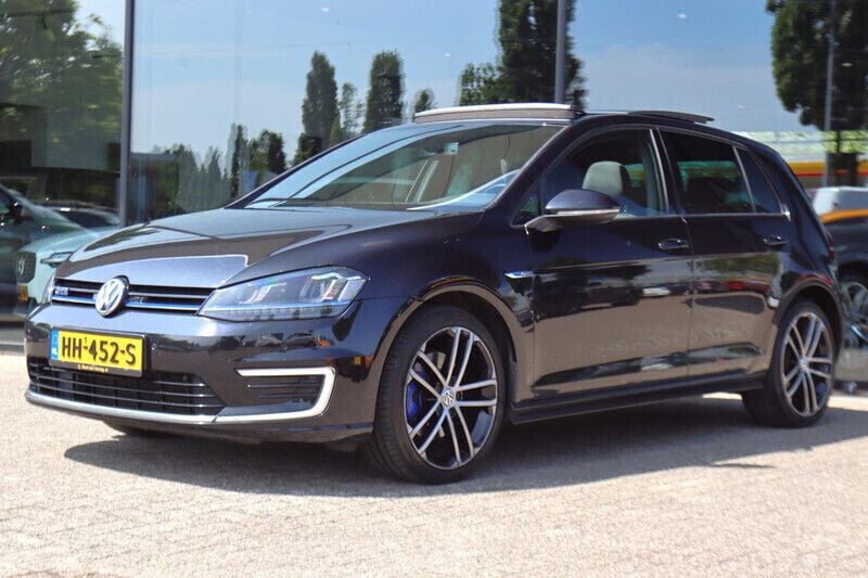 Zwart Gebruikt 2015 VW Golf VII GTE Hatchback | € 11.950 (Eerlijke prijs) - Afbeelding 1/4