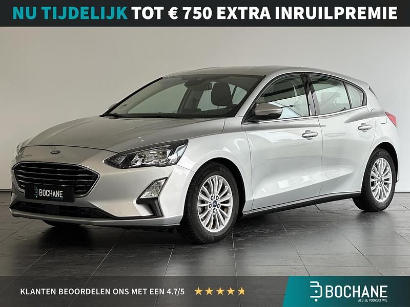 Grijs Gebruikt 2020 Ford Focus Business Edition Hatchback | € 17.645 (Super prijs) - Afbeelding 1/4