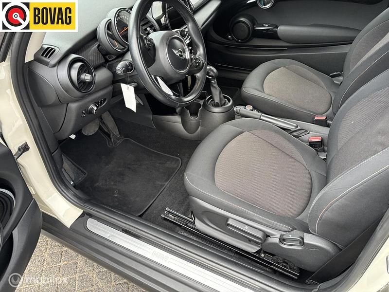 Occasion Mini Cooper Business 102 PK (75 kW) 2019 Wit Hatchback