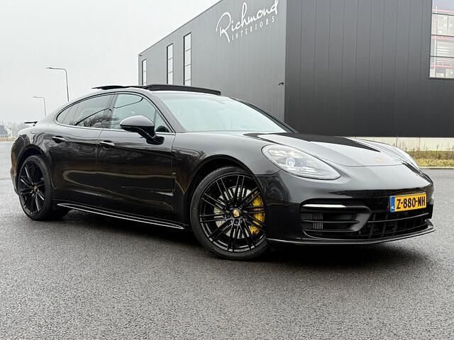 Occasion Porsche Panamera Sport 330 PK (242 kW) 2021 Zwart Hatchback