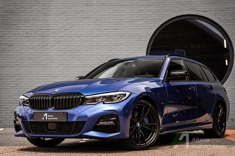 Blauw Gebruikt 2021 BMW 330e M Sport Stationwagen | € 38.750 (Duur) - Afbeelding 1/3