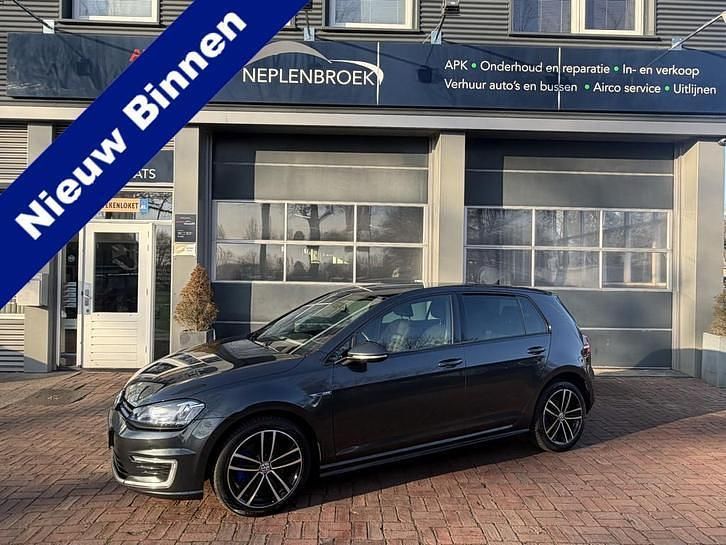 Occasion 2015 VW e-Golf GTE Hatchback | € 7.950 (Iets duurder) - Afbeelding 1/4