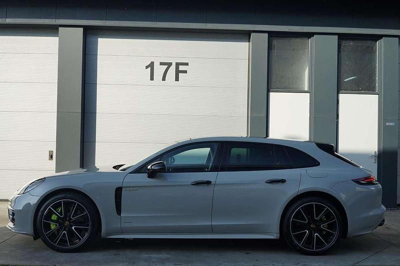 Grijs Gebruikt 2019 Porsche Panamera Sport Turismo Stationwagen | € 69.900 (Super prijs) - Afbeelding 1/4