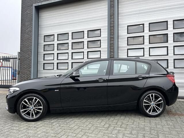 Occasion BMW 118 Sport Line 136 PK (100 kW) 2018 Zwart Hatchback