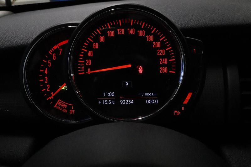 Occasion Mini Cooper Comfort 136 PK (100 kW) 2018 Grijs Hatchback