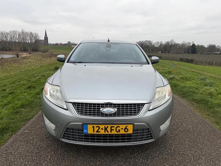 Occasion Ford Mondeo Limited 146 PK (107 kW) 2009 Grijs Hatchback