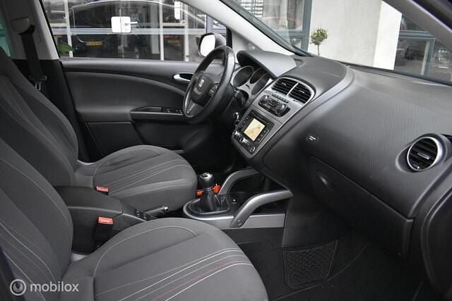 Occasion Seat Altea XL Copa 105 PK (77 kW) 2011 Zwart MPV