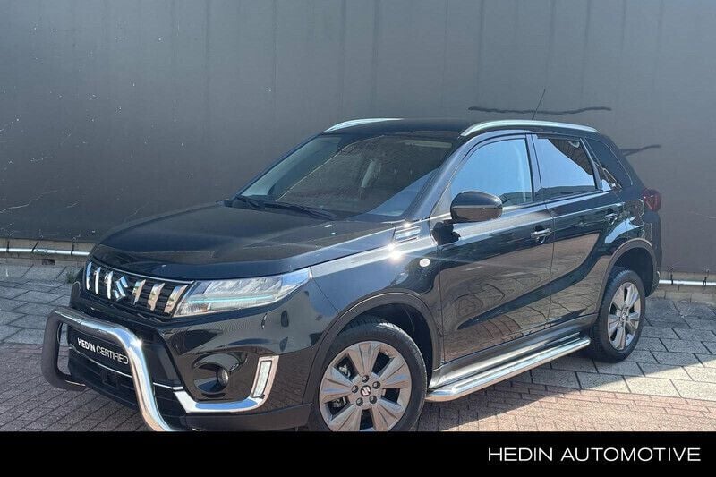 Zwart Gebruikt 2022 Suzuki Vitara SUV | € 22.745 (Eerlijke prijs) - Afbeelding 1/4