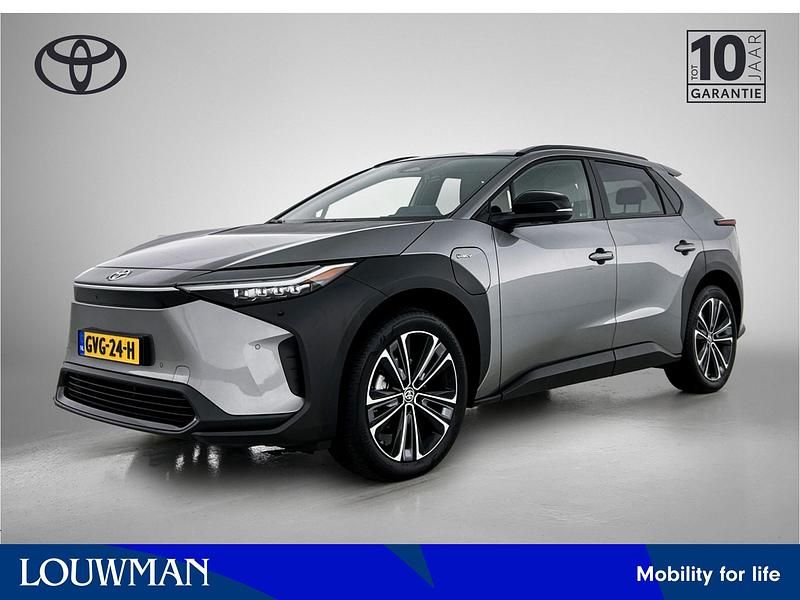 Grijs metallic Occasion 2024 Toyota bZ4X SUV | € 34.445 (Super prijs) - Afbeelding 1/4